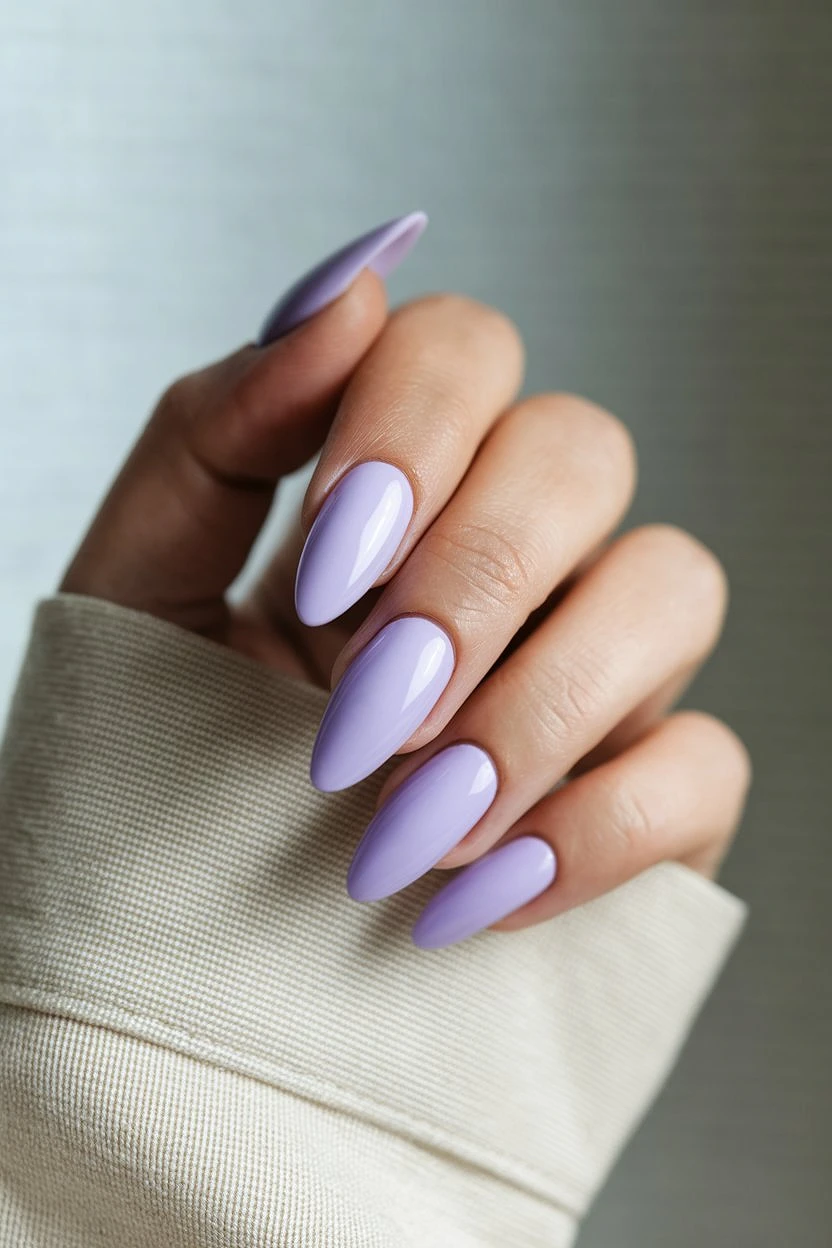 Feminine_Light_Purple_Almond_Acrylic_Nails